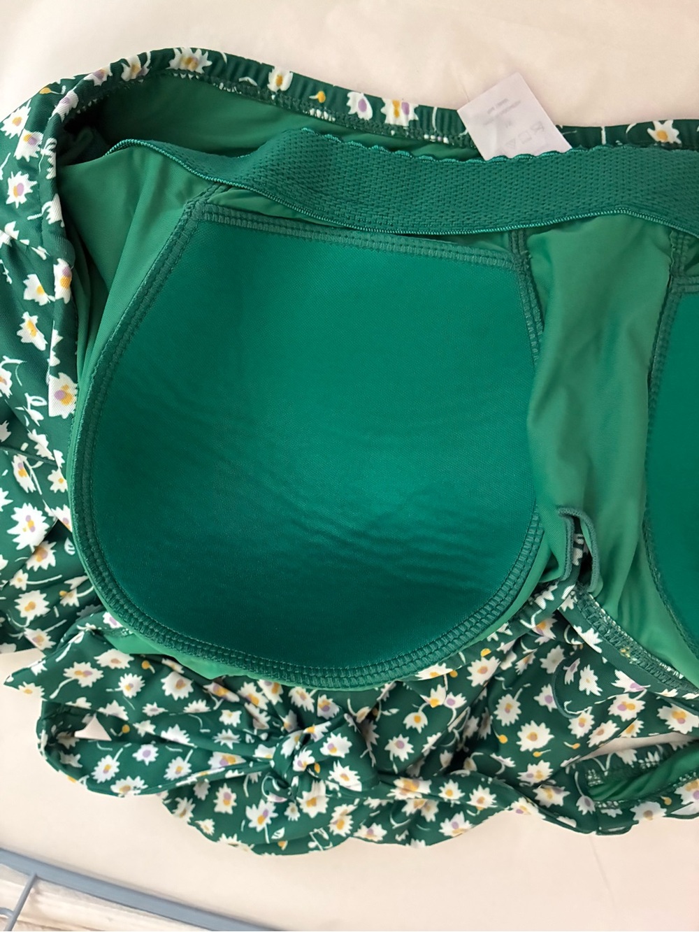 ModCloth daisy bathing suit - Picture 7 of 9